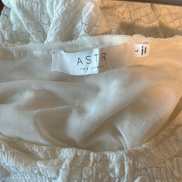 White polka dot bodysuit top ASTR the label large - Picture 3 of 5